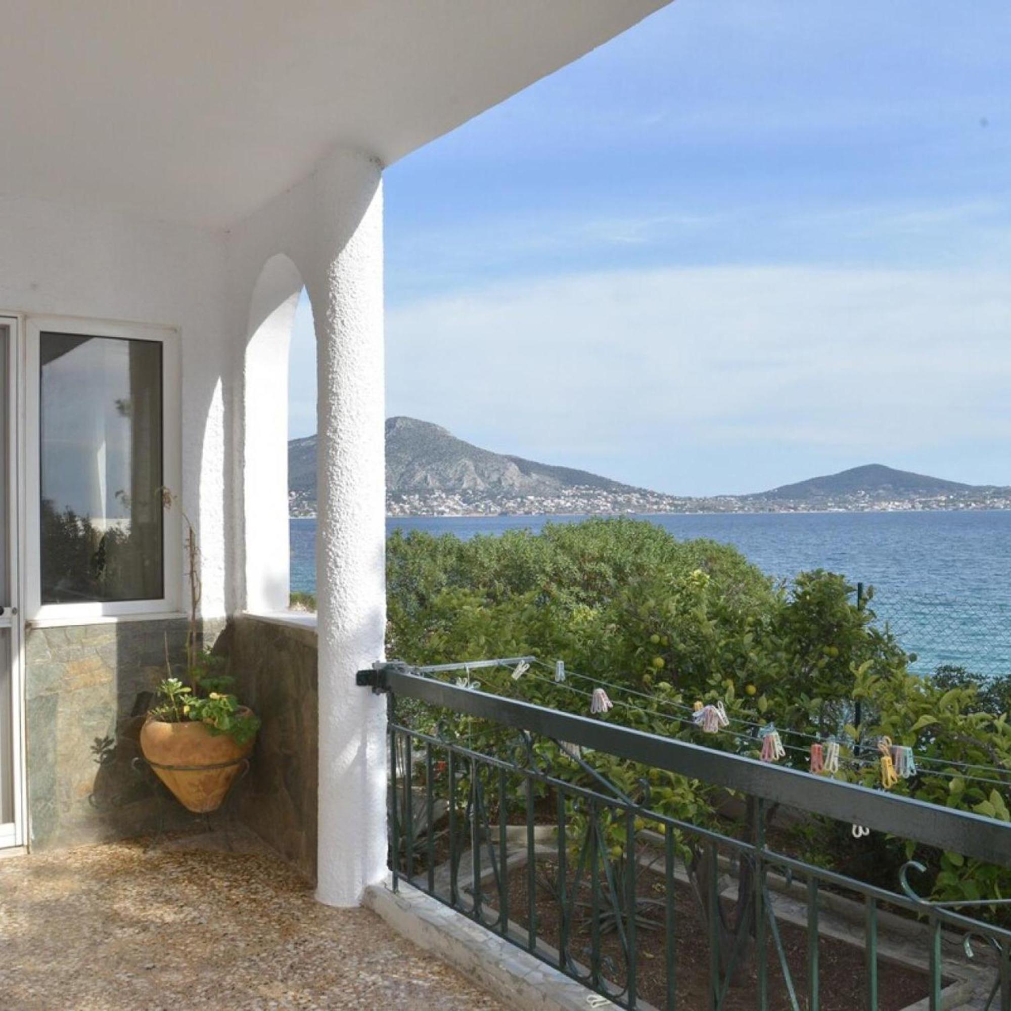 Salamis Beachfront House Exterior foto